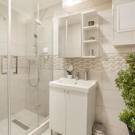 Egri Vitezek Apartman Skandinav Lakresz * Eger
